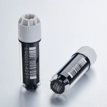 艾本德Eppendorf CryoStorage Vial, 2.0 mL, 不含 DNase、RNase、人類 DNA 和內(nèi)毒素；外螺紋，預(yù)先加蓋灰色管蓋，帶 2D SafeCode (DataMa